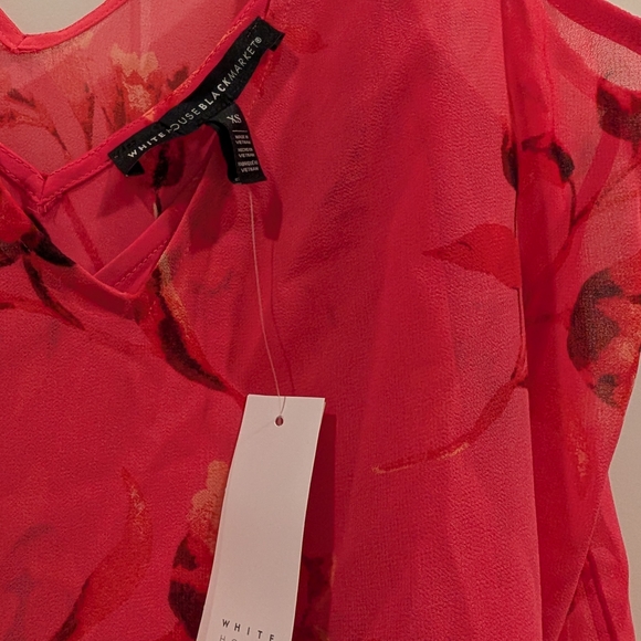 Floral Sleeveless Top - Hot Pink - Picture 2 of 5